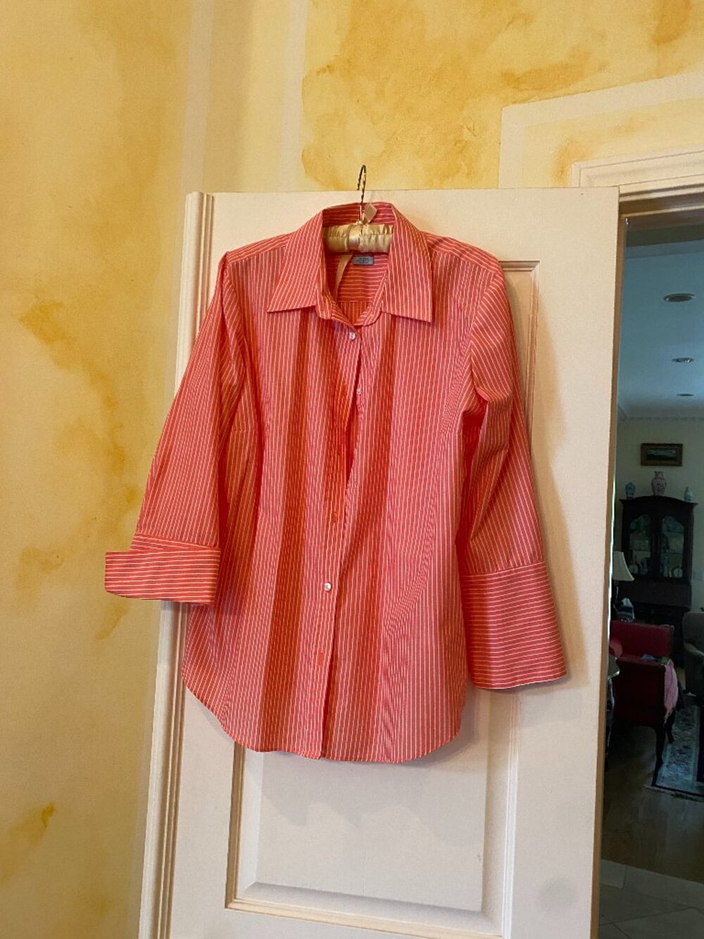 Crisp - No Iron - almost new  - salmon-colored Izod blouse